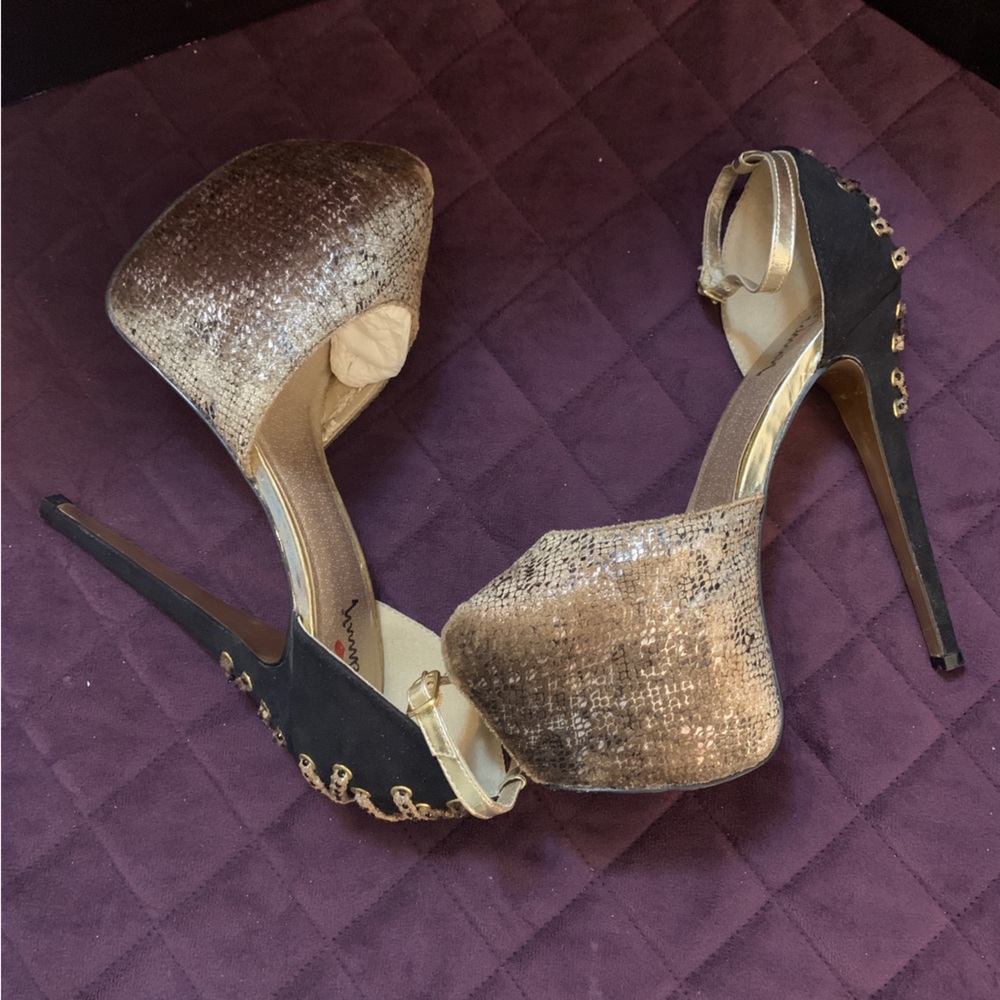 Beige Snake Suede Gold Link Design 6 inch Heels